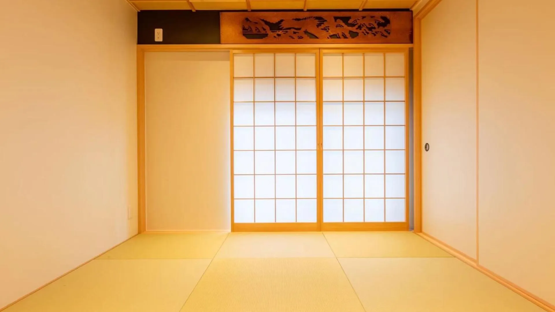 京都市 三十三tuchiヴィラ 0*,  日本